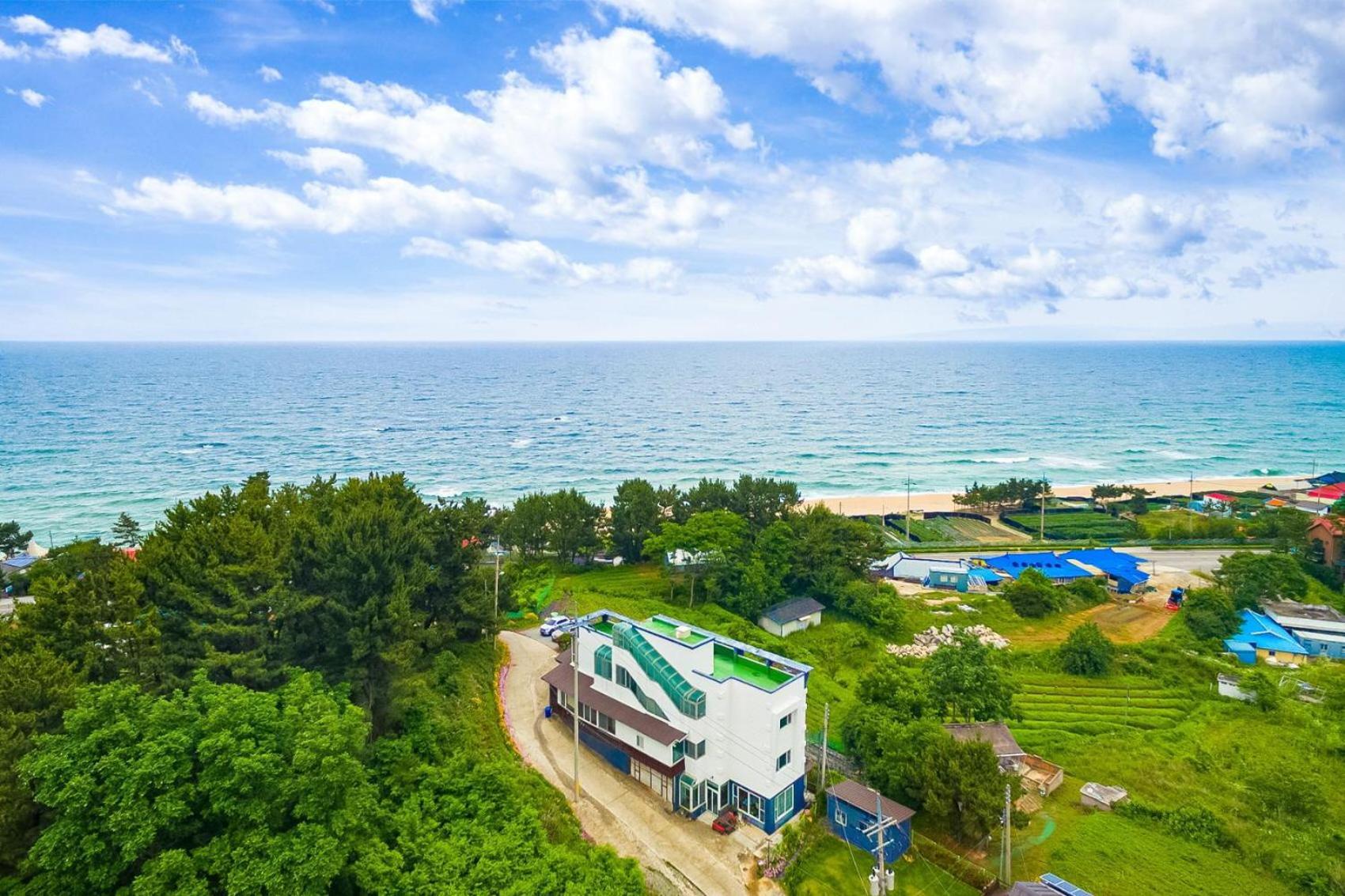 Gangneung Undukmaru Pension Exterior foto